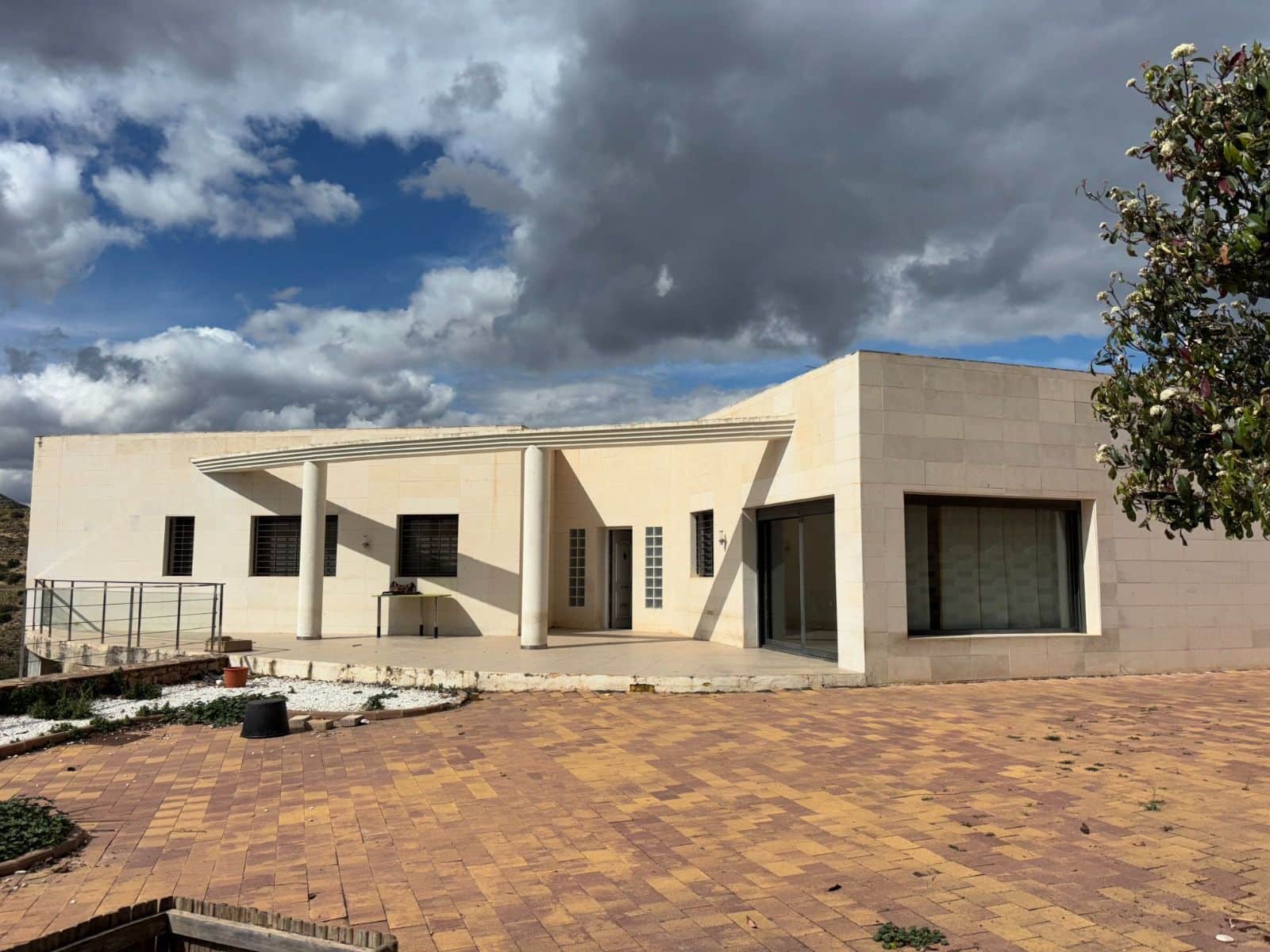 5 chambre Villa/Maison à vendre à Aspe avec garage - 350 000 € (Ref: 9679551)