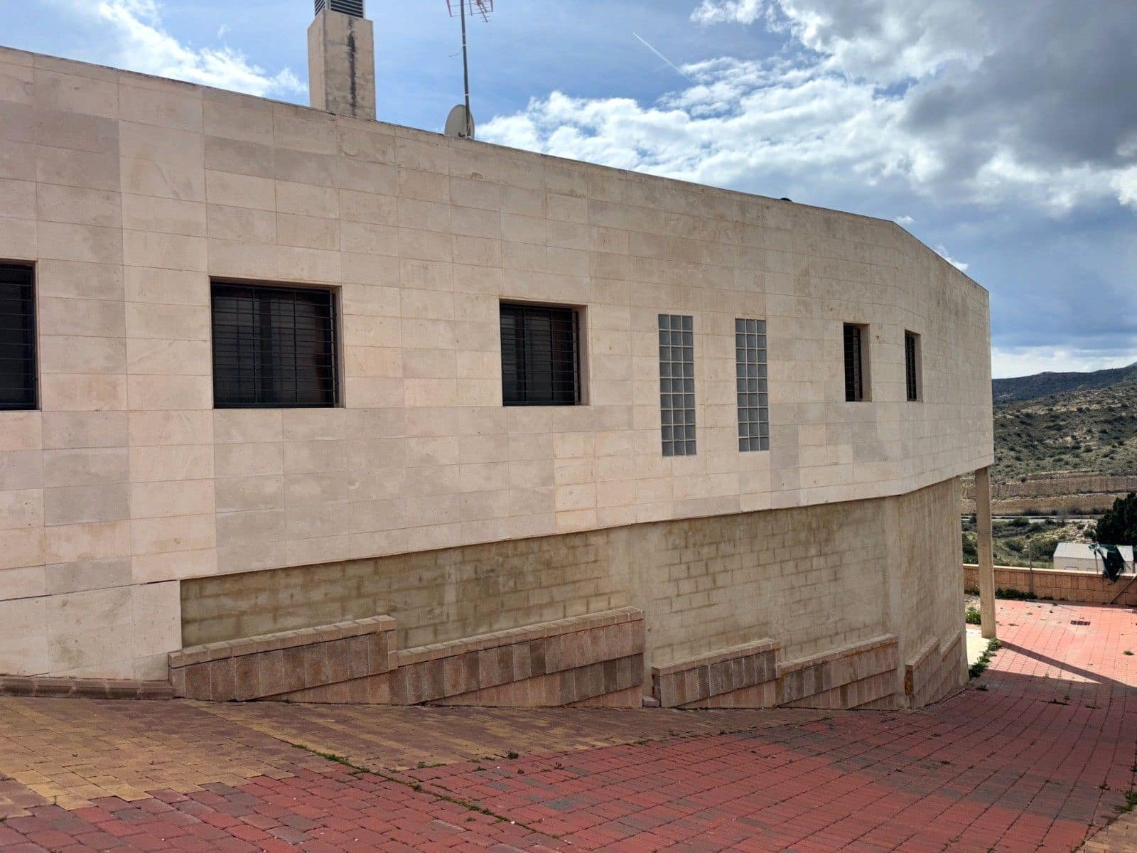 5 chambre Villa/Maison à vendre à Aspe avec garage - 350 000 € (Ref: 9679551)