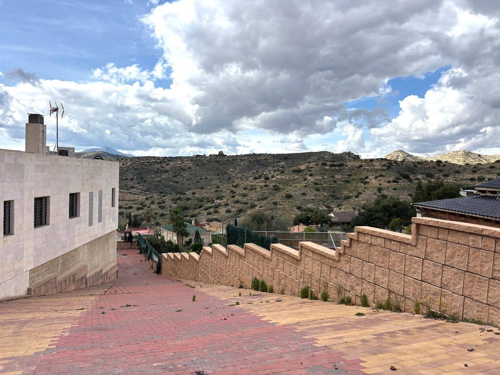 5 chambre Villa/Maison à vendre à Aspe avec garage - 350 000 € (Ref: 9679551)