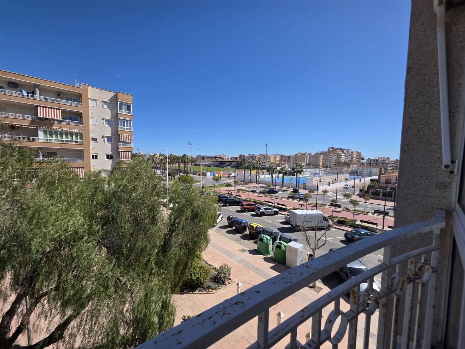 Apartamento de 2 habitaciones en Santa Pola en venta - 180.000 € (Ref: 9690097)