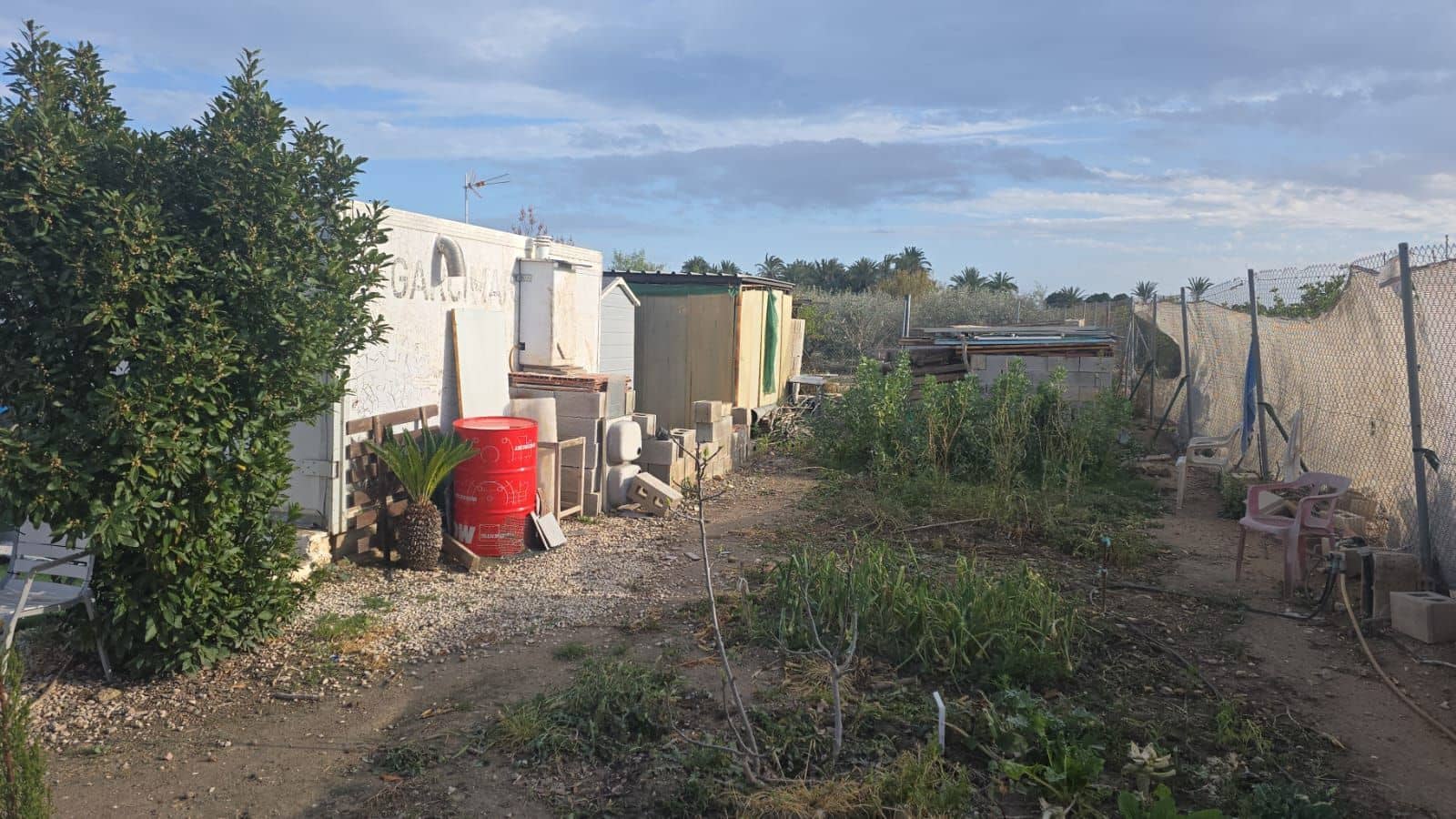 Finca/Country House for sale in Elche / Elx - € 65,000 (Ref: 9694856)