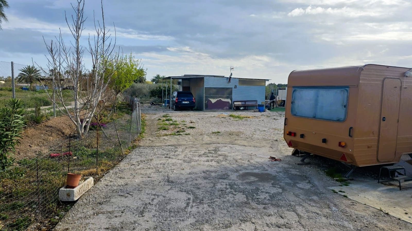 Finca/Country House for sale in Elche / Elx - € 65,000 (Ref: 9694856)