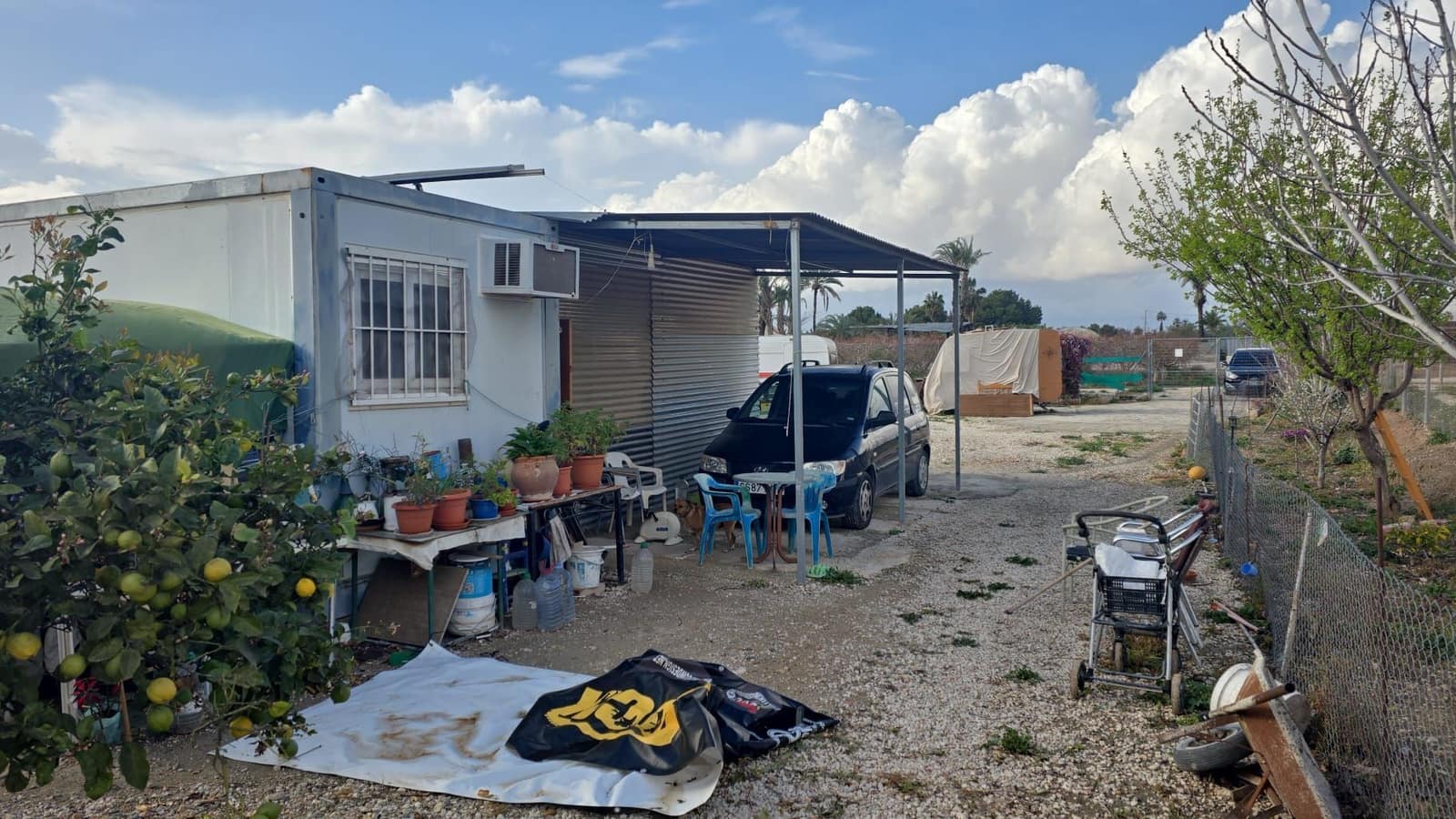 Finca/Country House for sale in Elche / Elx - € 65,000 (Ref: 9694856)