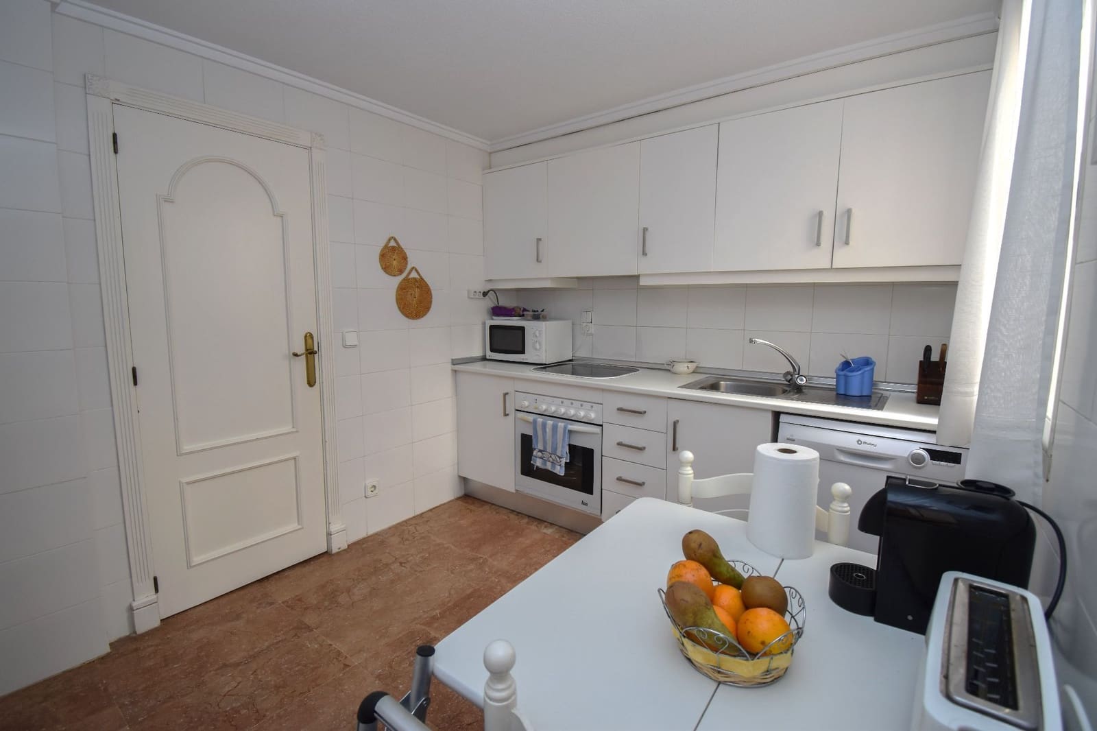 3 sovrum Lägenhet att hyra i Santa Pola - 2 000 € (Ref: 9714574)