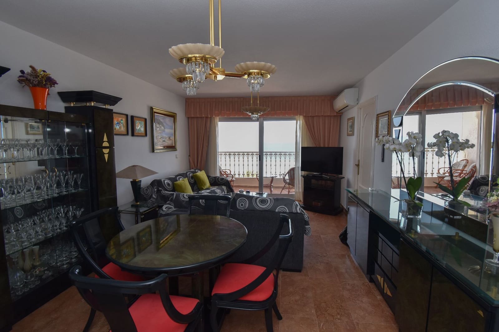 3 sovrum Lägenhet att hyra i Santa Pola - 2 000 € (Ref: 9714574)