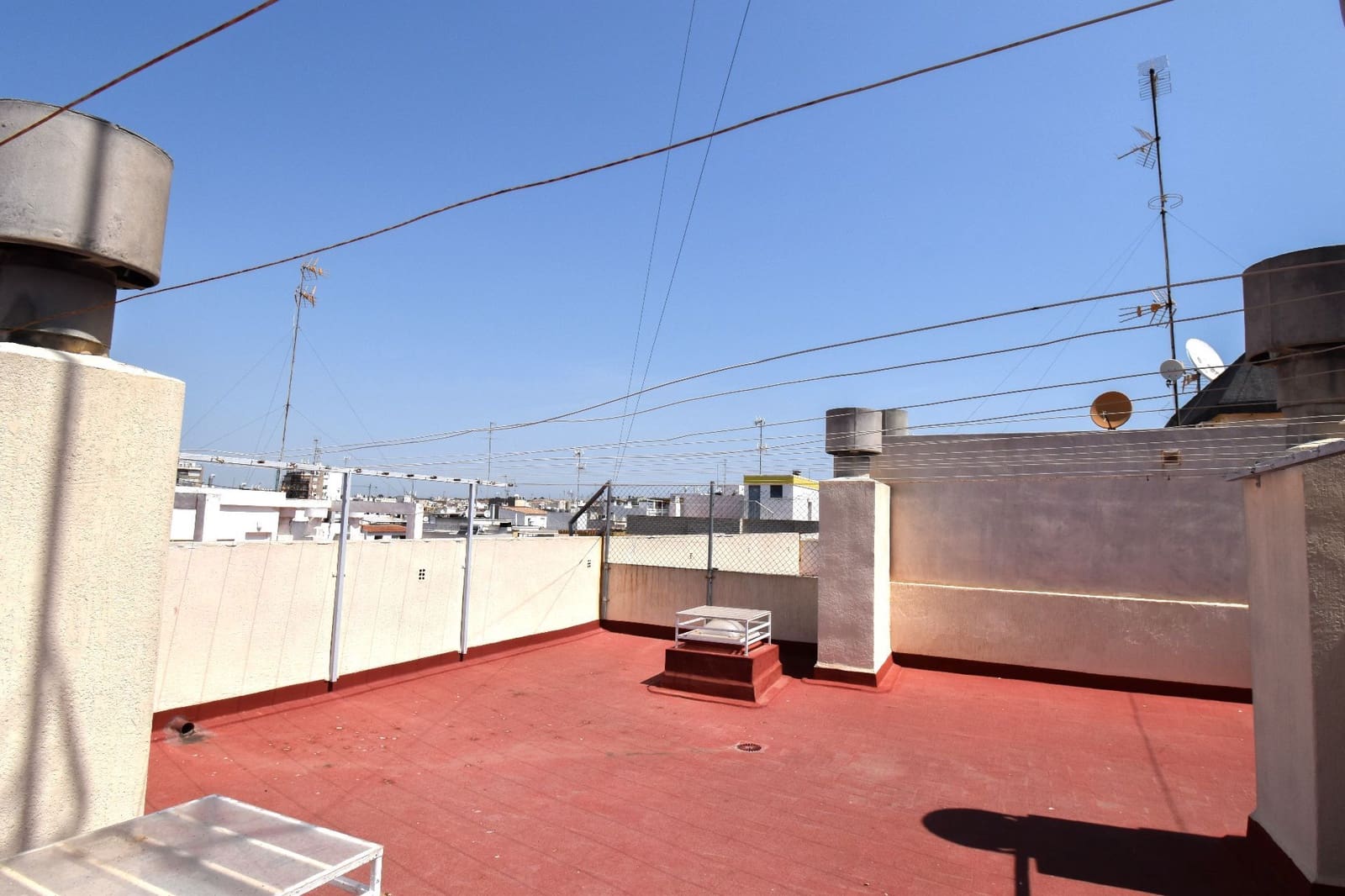 3 sovrum Lägenhet att hyra i Santa Pola - 2 000 € (Ref: 9714574)