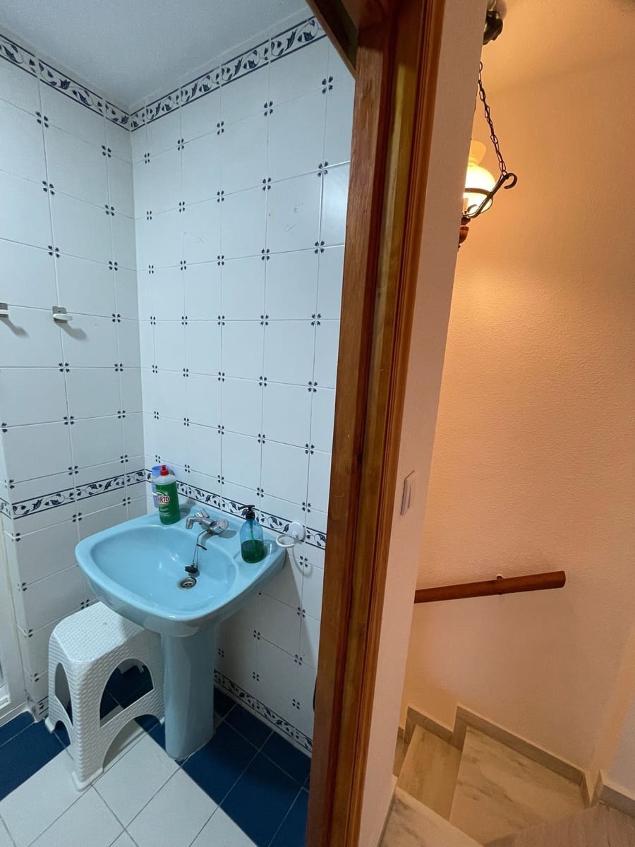 1 bedroom Bungalow for rent in Santa Pola - € 800 (Ref: 9719676)