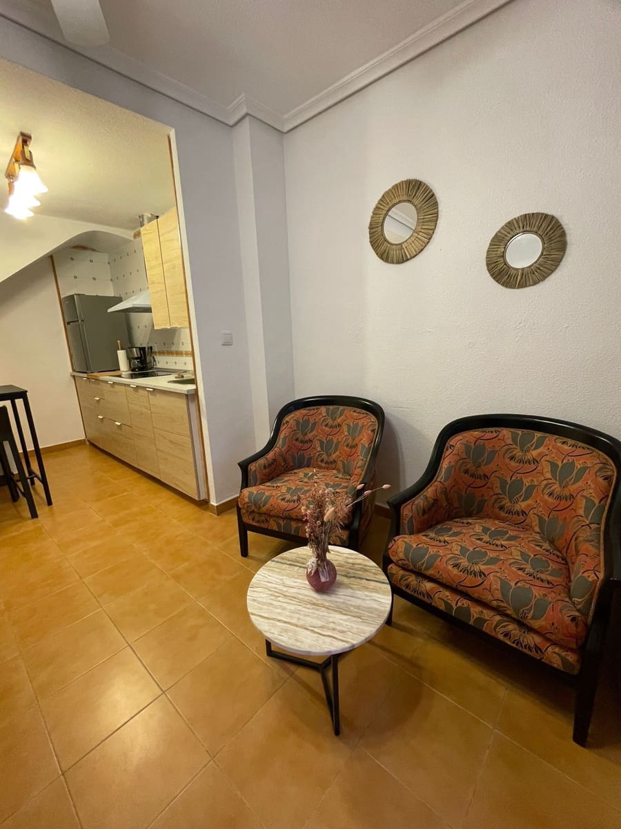 1 bedroom Bungalow for rent in Santa Pola - € 800 (Ref: 9719676)