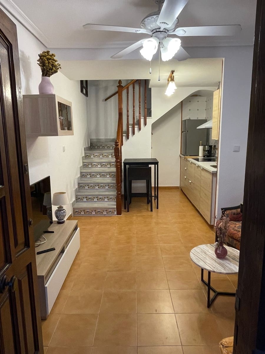 1 bedroom Bungalow for rent in Santa Pola - € 800 (Ref: 9719676)