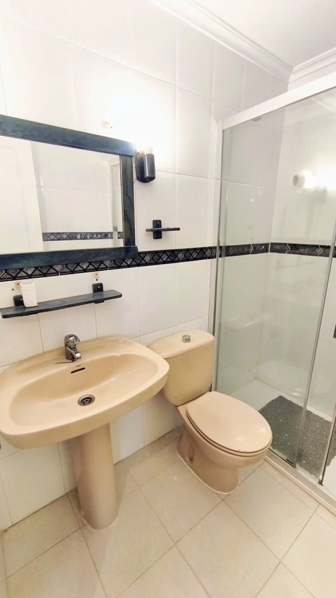 4 bedroom Semi-detached Villa for sale in Santa Pola with garage - € 420,000 (Ref: 9721375)