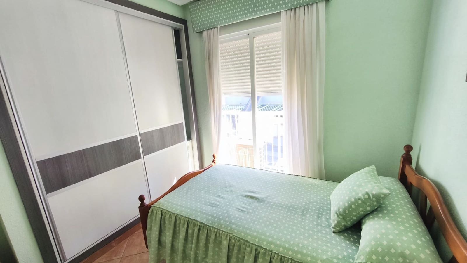 4 bedroom Semi-detached Villa for sale in Santa Pola with garage - € 420,000 (Ref: 9721375)