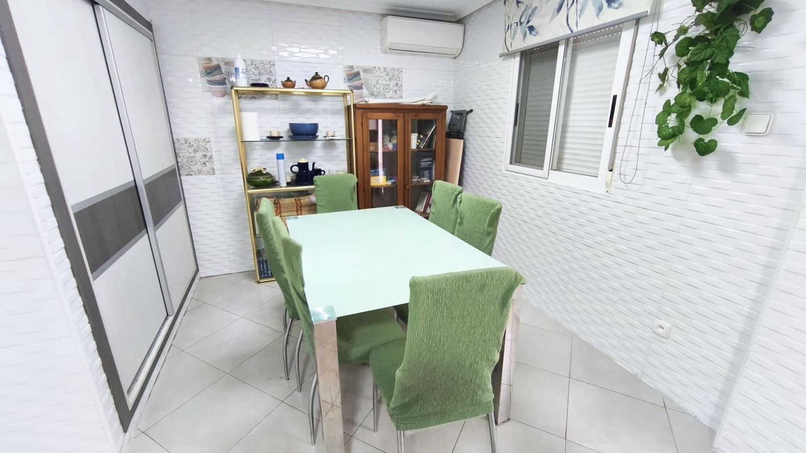 4 bedroom Semi-detached Villa for sale in Santa Pola with garage - € 420,000 (Ref: 9721375)