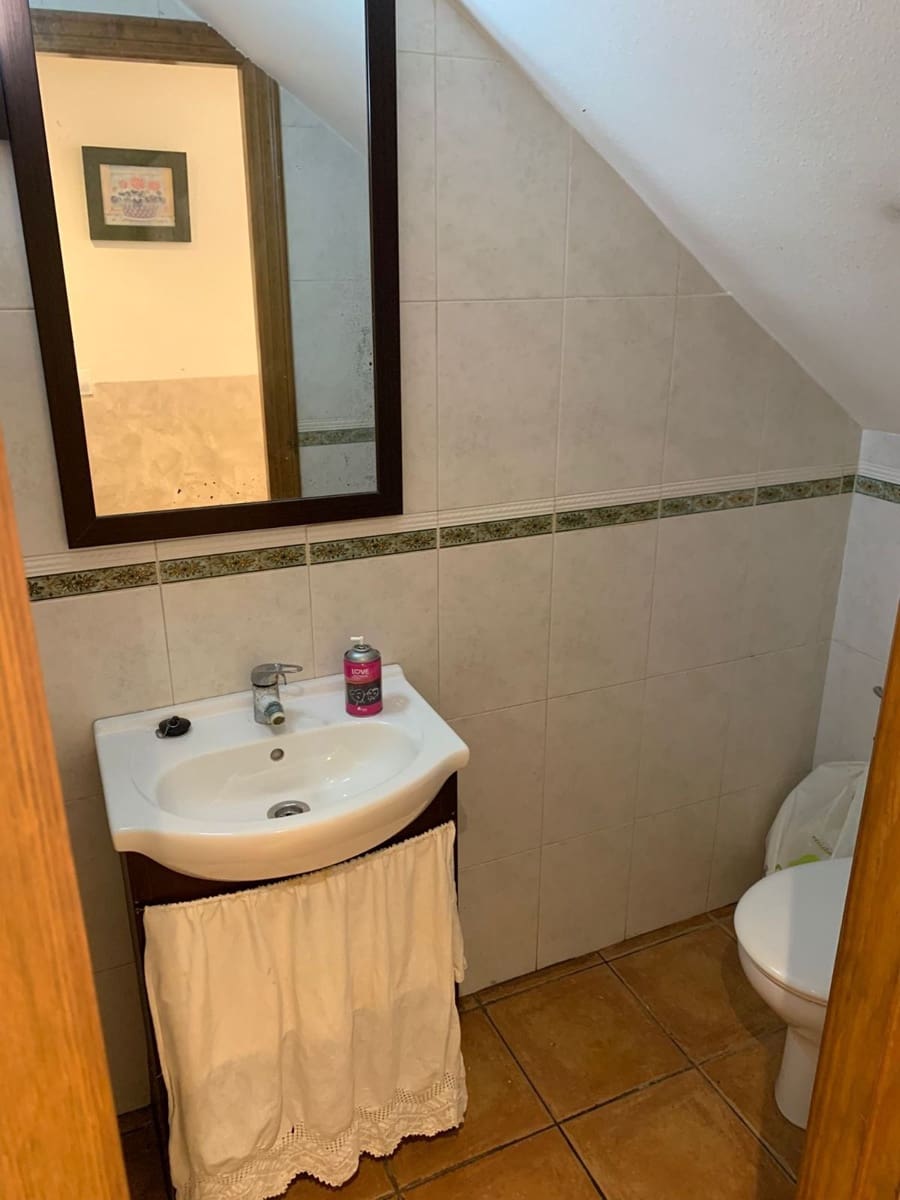 4 soveværelse Villa til salg i Santa Pola med swimmingpool garage - € 215.000 (Ref: 9731718)