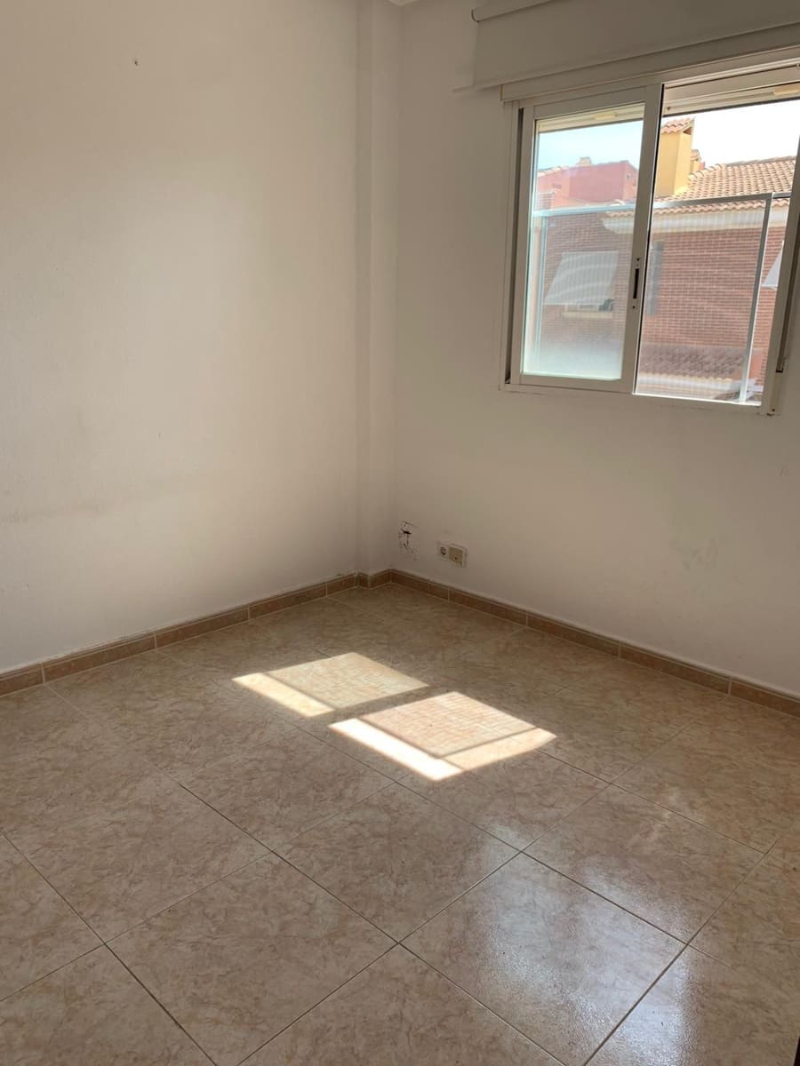 4 soveværelse Villa til salg i Santa Pola med swimmingpool garage - € 215.000 (Ref: 9731718)