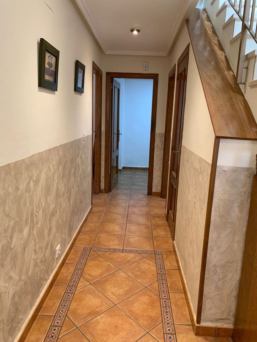 4 soveværelse Villa til salg i Santa Pola med swimmingpool garage - € 215.000 (Ref: 9731718)