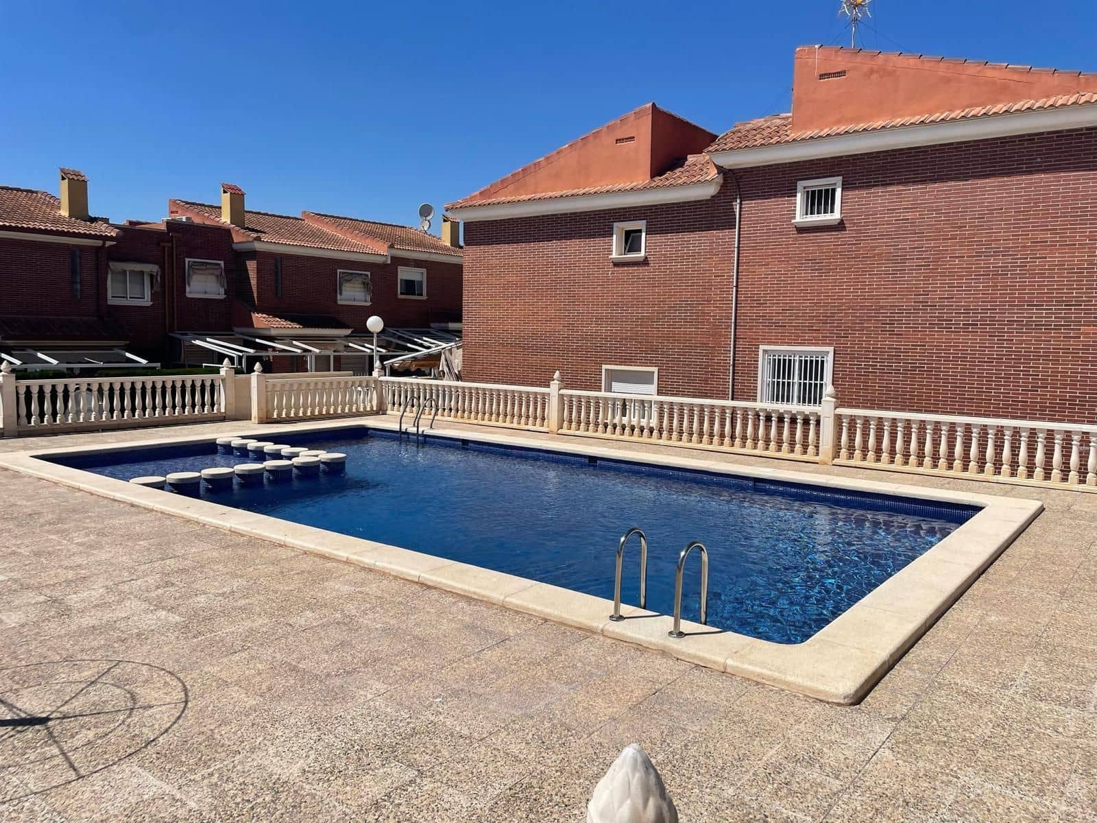 4 soveværelse Villa til salg i Santa Pola med swimmingpool garage - € 215.000 (Ref: 9731718)