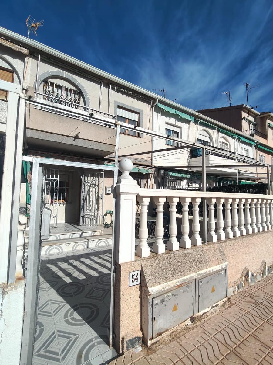 2 bedroom Bungalow for sale in Santa Pola - € 165,000 (Ref: 9741532)