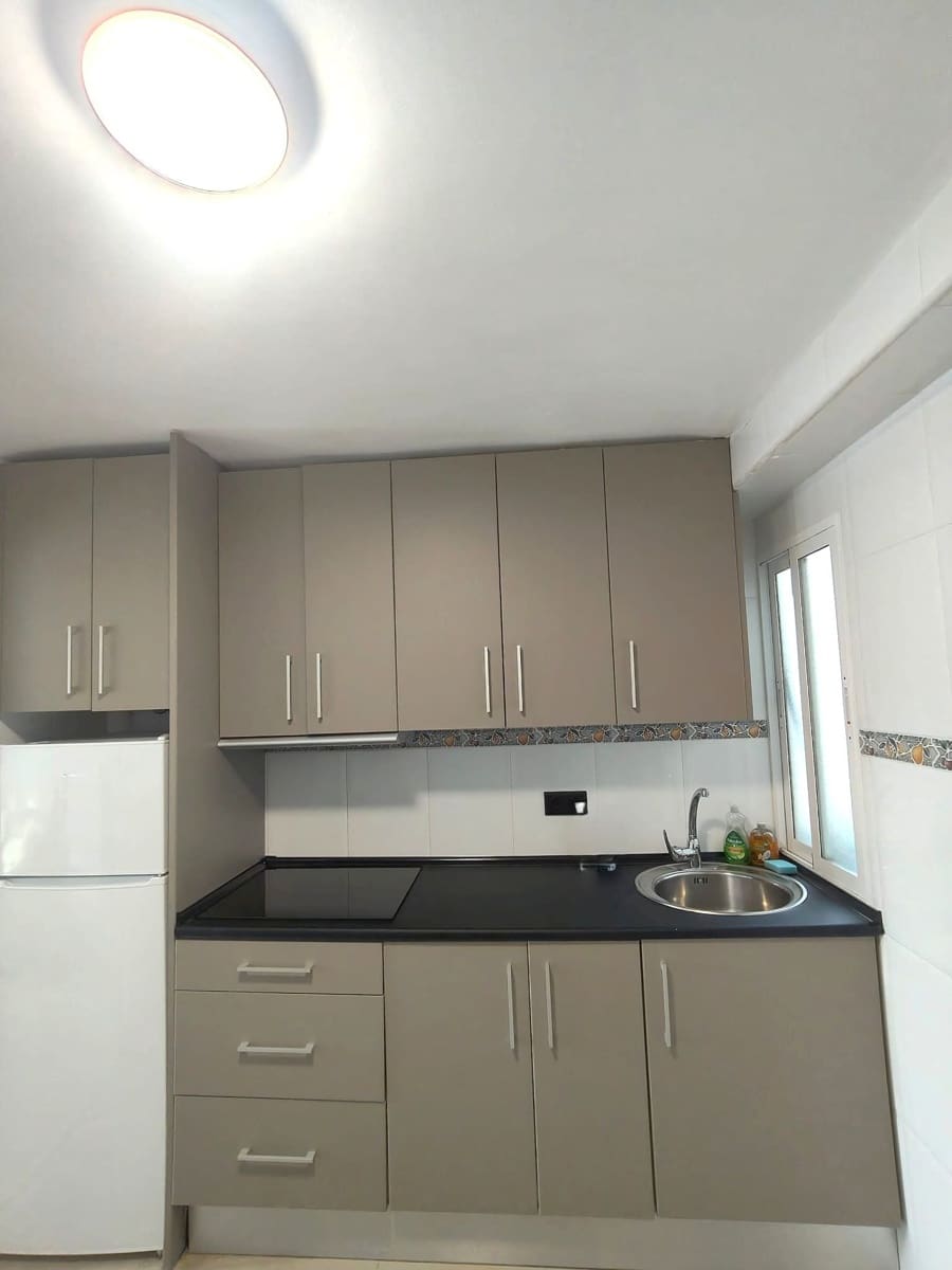 3 bedroom Apartment for rent in Santa Pola - € 800 (Ref: 9758561)