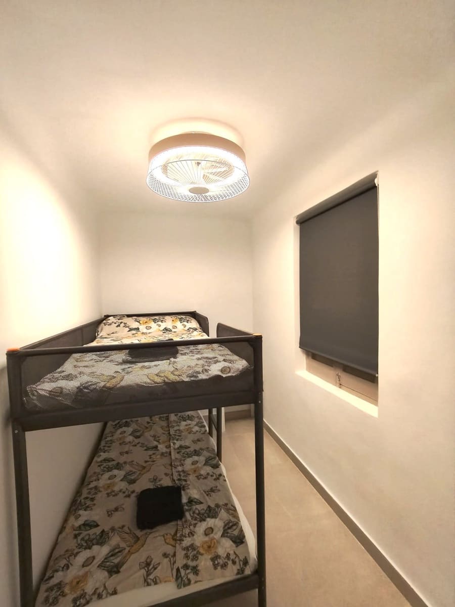 3 bedroom Apartment for rent in Santa Pola - € 800 (Ref: 9758561)