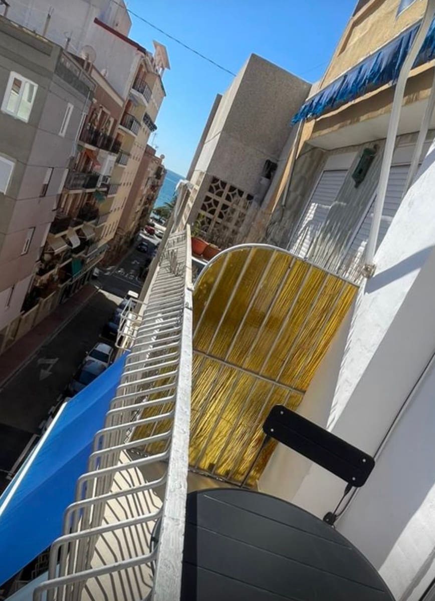 3 bedroom Apartment for rent in Santa Pola - € 800 (Ref: 9758561)