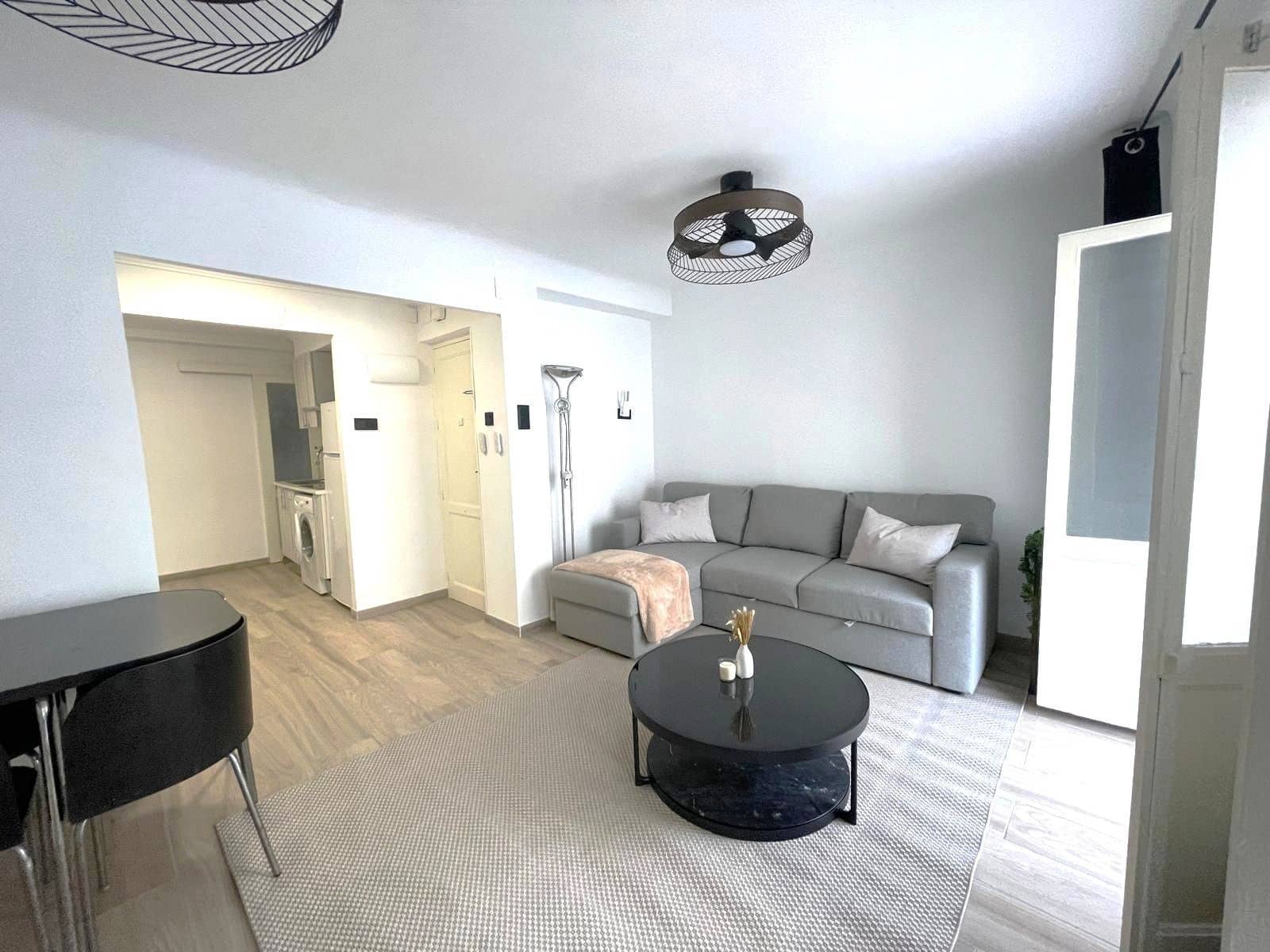 2 bedroom Apartment for rent in Santa Pola - € 800 (Ref: 9758562)