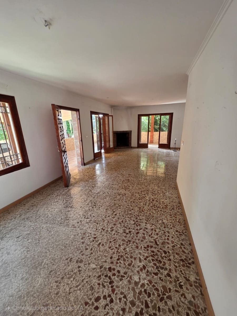 6 bedroom Villa for sale in Santa Pola - € 750,000 (Ref: 9819965)