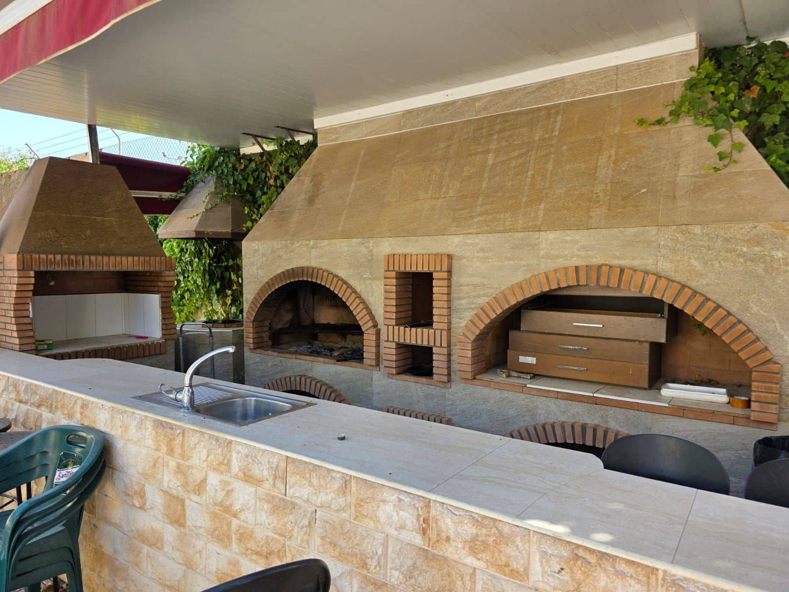 6 bedroom Villa for sale in Santa Pola - € 750,000 (Ref: 9819965)