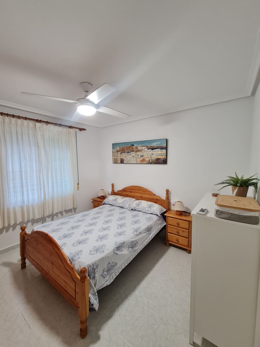 1 bedroom Apartment for rent in Santa Pola - € 800 (Ref: 9830772)