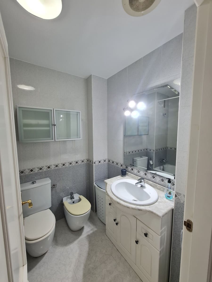 1 bedroom Apartment for rent in Santa Pola - € 800 (Ref: 9830772)