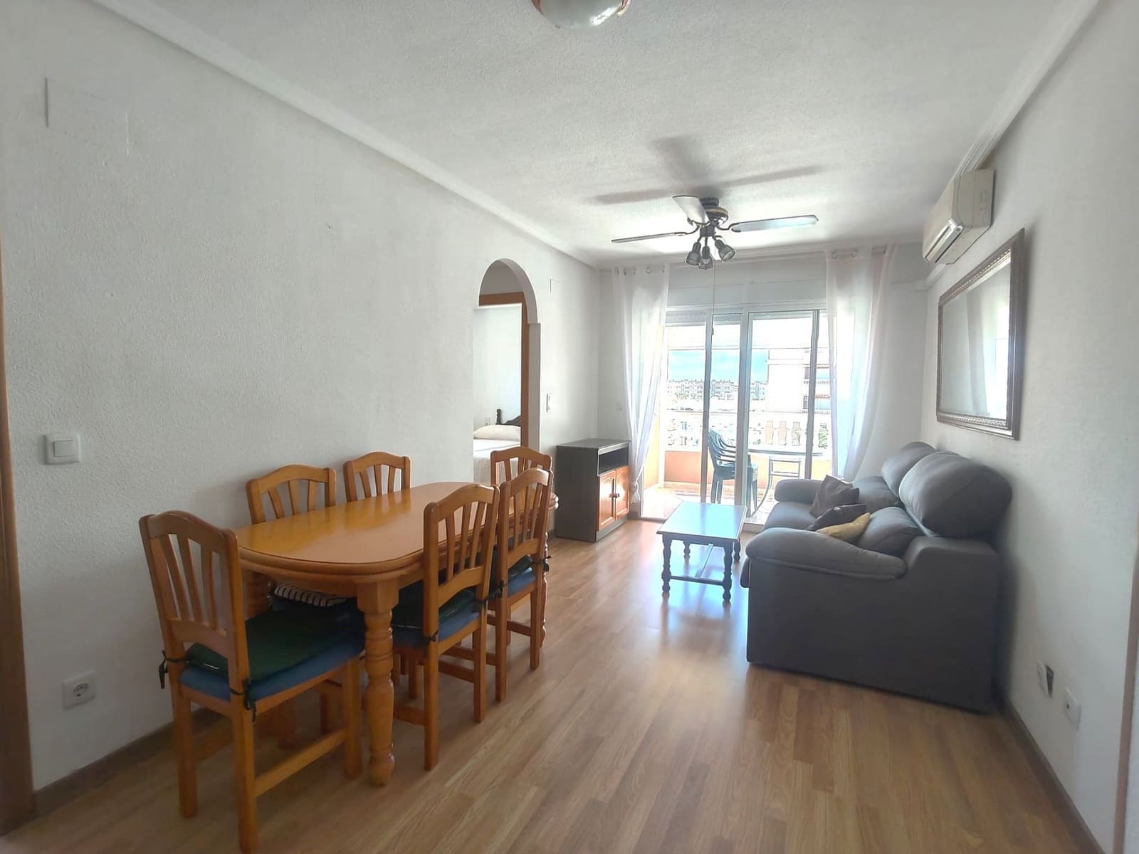 2 bedroom Apartment for rent in Santa Pola - € 850 (Ref: 9838947)