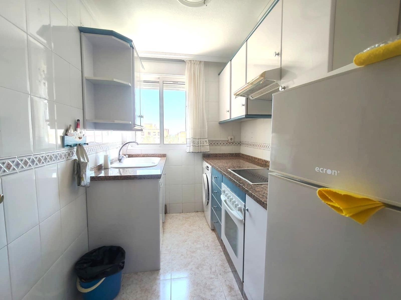 2 bedroom Apartment for rent in Santa Pola - € 850 (Ref: 9838947)