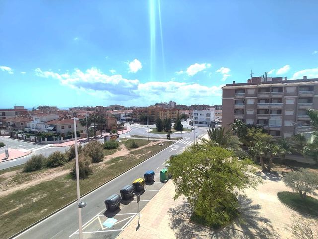2 Zimmer Apartment zu vermieten in Gran Playa, Santa Pola mit Pool Garage - 850 € (Ref: 9838947)