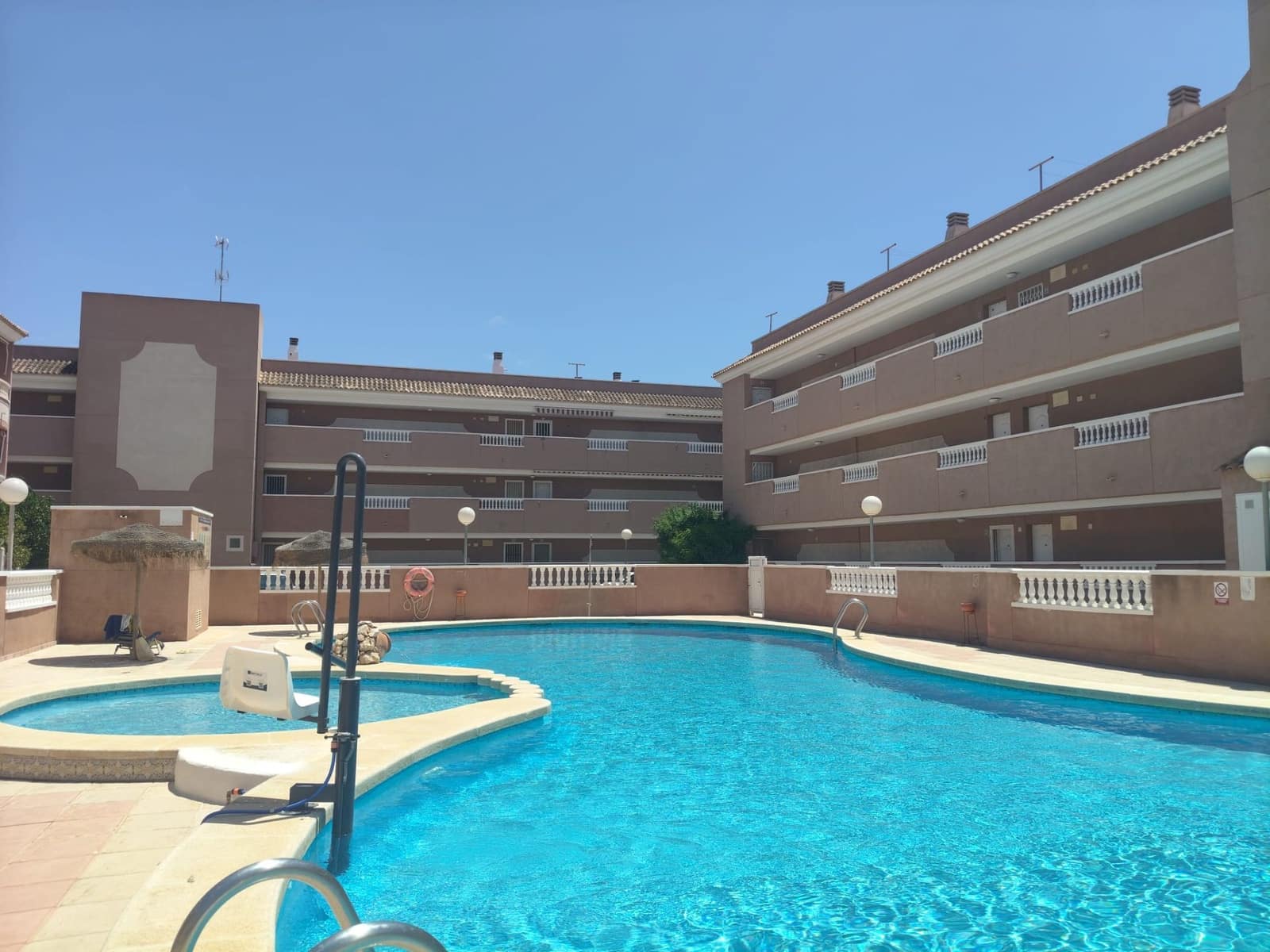 2 bedroom Apartment for rent in Santa Pola with pool garage - € 850 (Ref: 9838947)