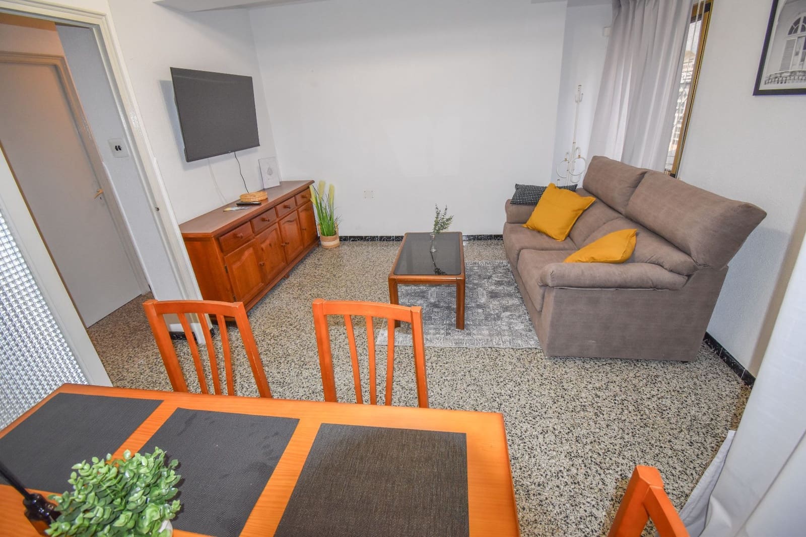 2 bedroom Apartment for rent in Santa Pola - € 750 (Ref: 9838948)