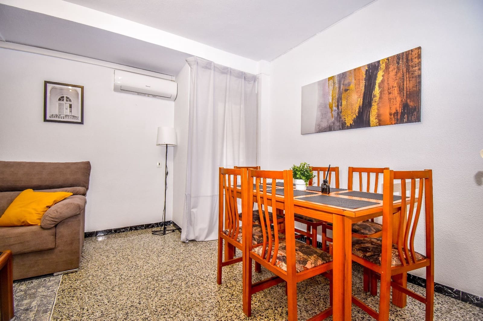 2 bedroom Apartment for rent in Santa Pola - € 750 (Ref: 9838948)