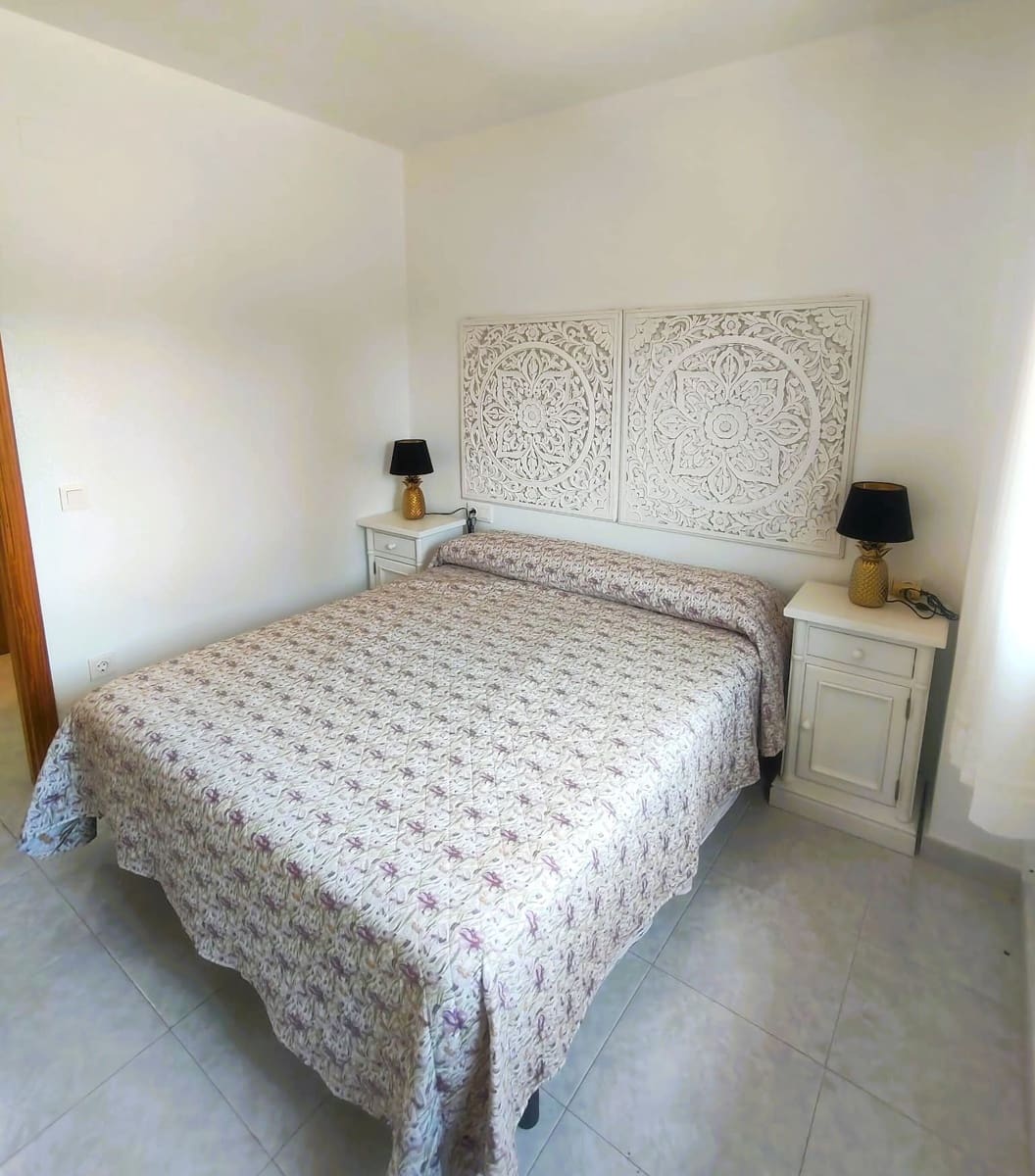 3 chambre Bungalow à vendre à Santa Pola avec garage - 265 000 € (Ref: 9896212)