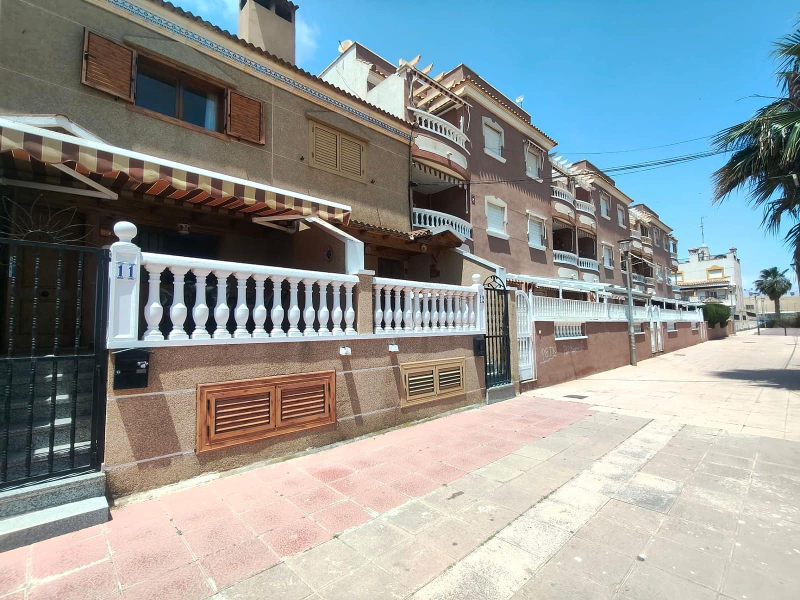 3 chambre Bungalow à vendre à Santa Pola avec garage - 265 000 € (Ref: 9896212)