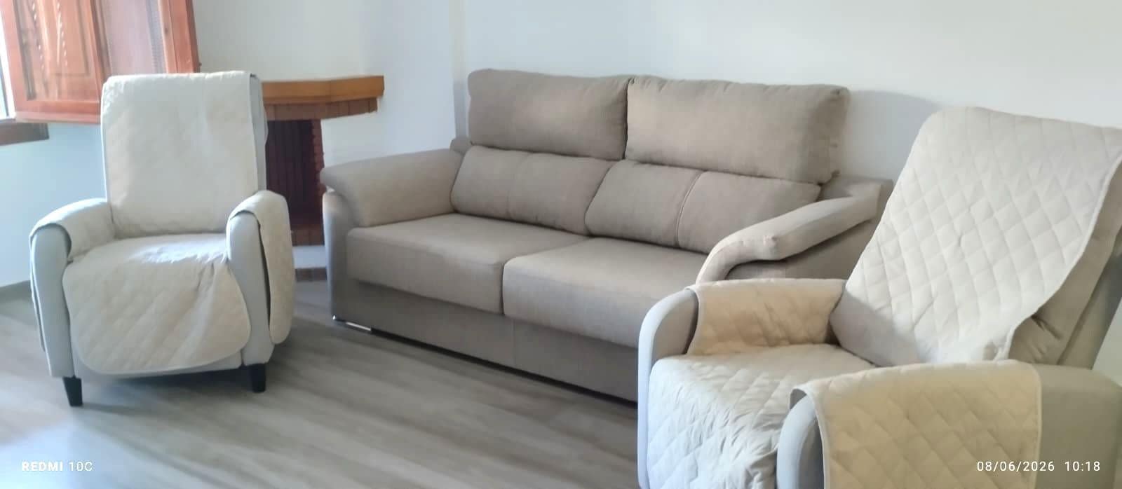 2 slaapkamer Appartement te huur in Torrevieja met zwembad garage - € 800 (Ref: 9912631)