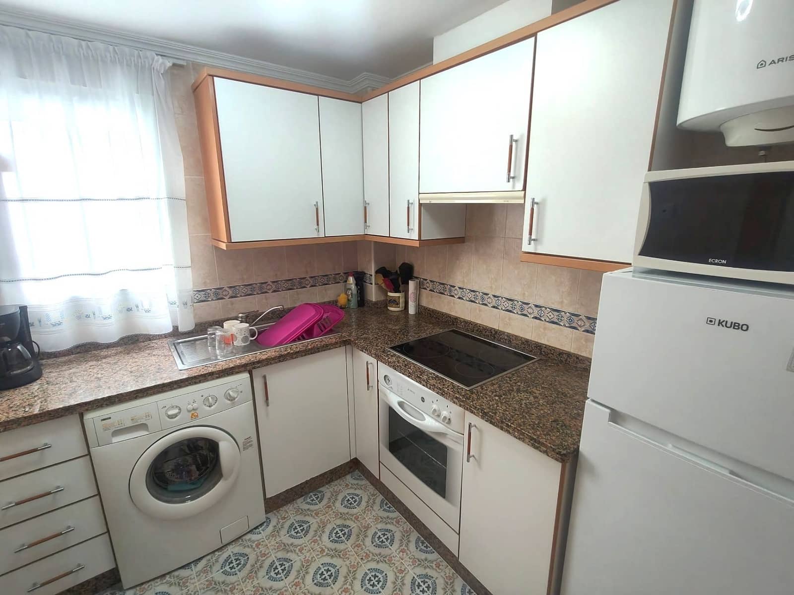 Appartement de 3 chambres à louer à Santa Pola - 850 € (Ref: 9919926)