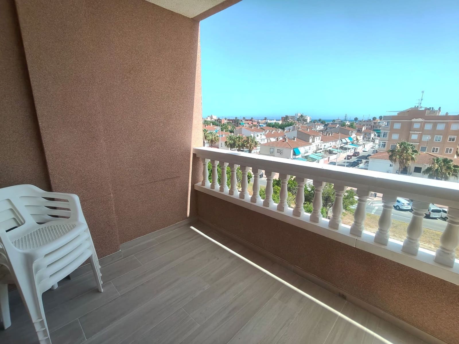 Appartement de 3 chambres à louer à Santa Pola - 850 € (Ref: 9919926)