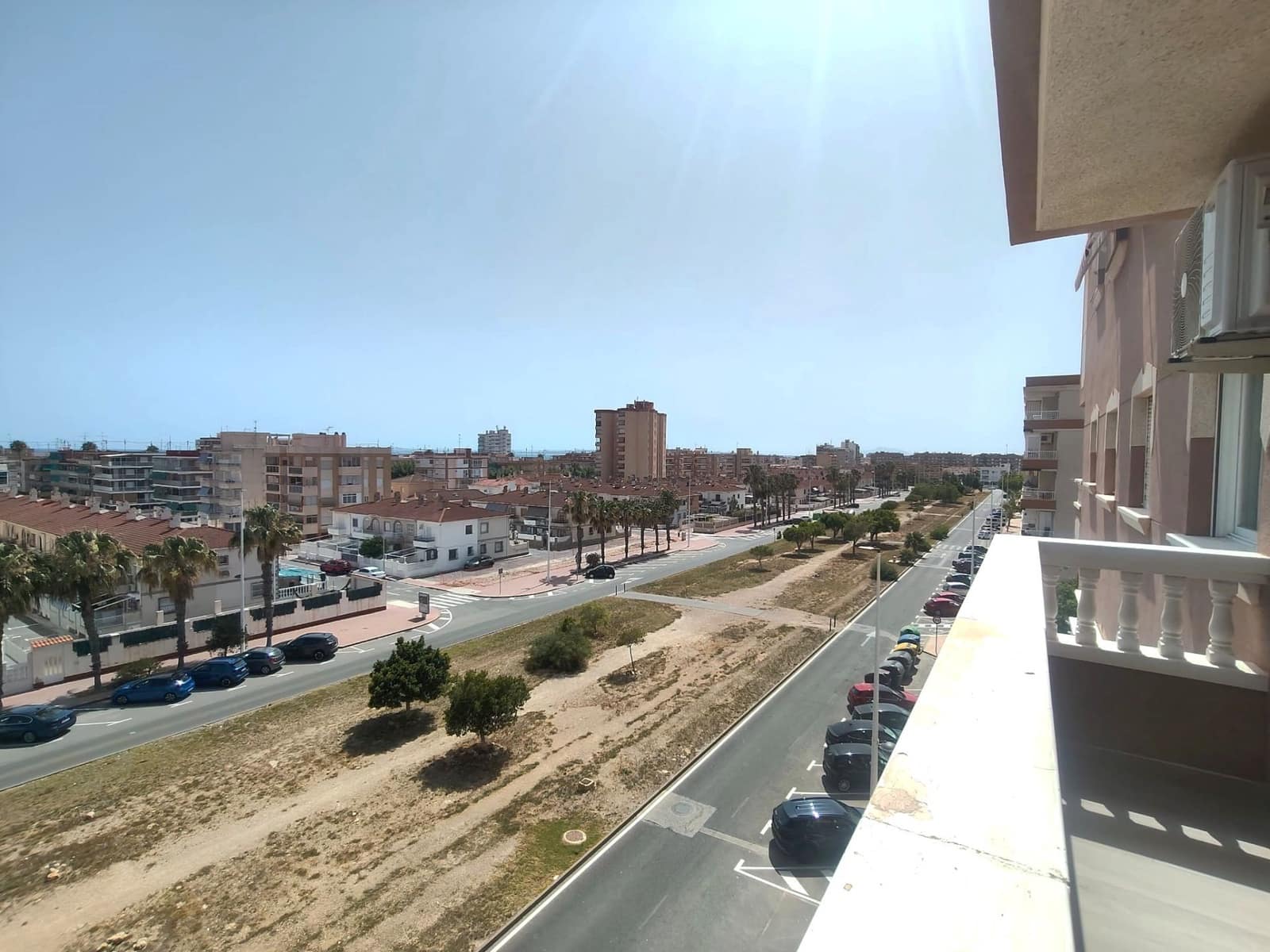 Appartement de 3 chambres à louer à Santa Pola - 850 € (Ref: 9919926)