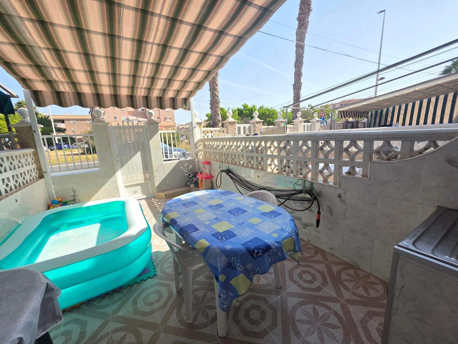 2 soveværelse Bungalow til leje i Santa Pola - € 700 (Ref: 9928846)