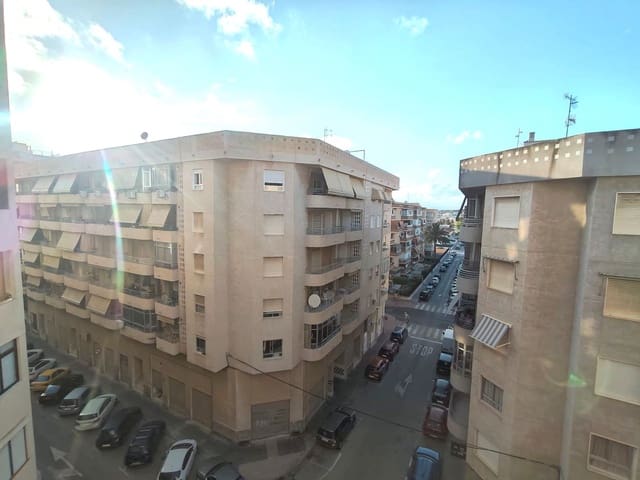 Apartamento de 2 habitaciones en Santa Pola en alquiler - 2.000 € (Ref: 9945298)