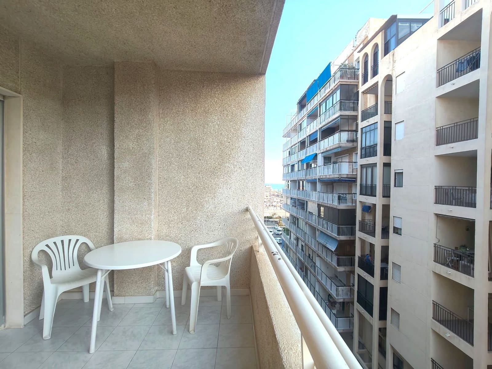 2 soverom Leilighet til leie i Santa Pola - € 2 000 (Ref: 9945298)