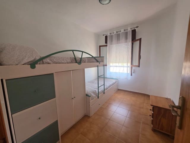 3 sovrum Lägenhet att hyra i Santa Pola - 800 € (Ref: 9966225)