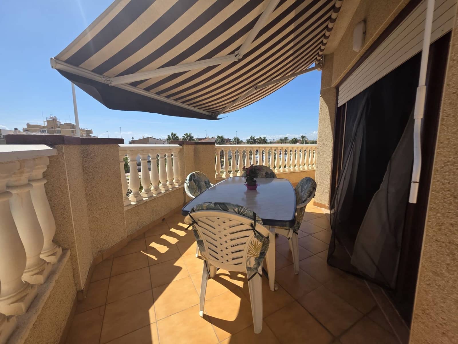 3 sovrum Lägenhet att hyra i Santa Pola - 800 € (Ref: 9966225)