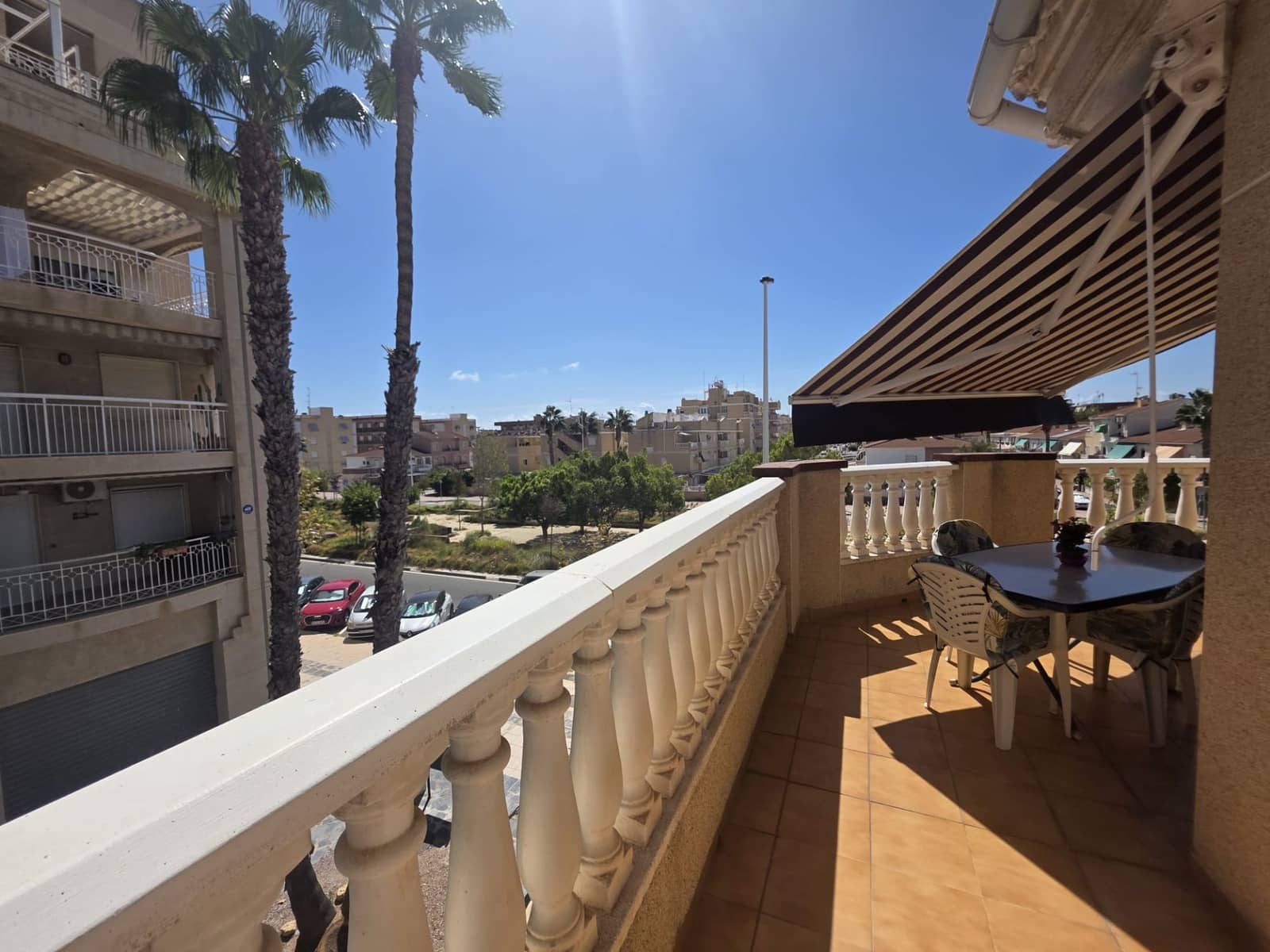 3 sovrum Lägenhet att hyra i Santa Pola - 800 € (Ref: 9966225)