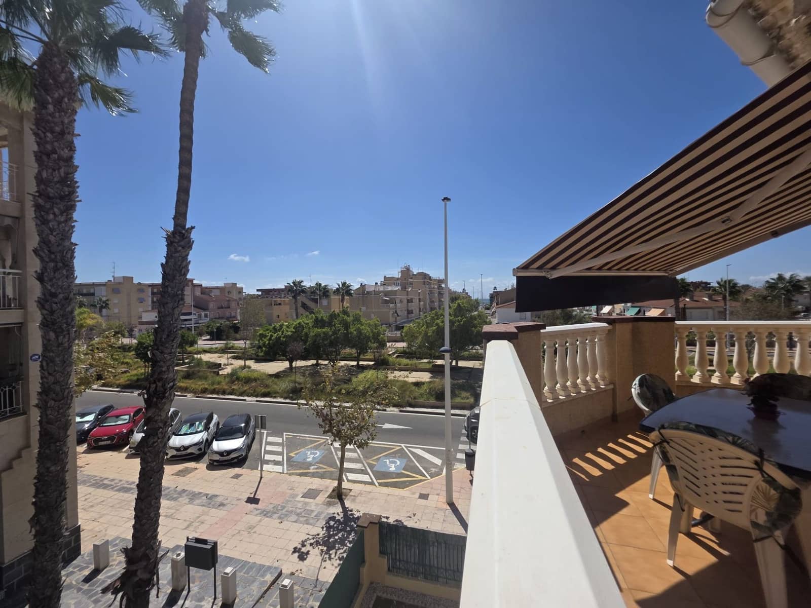 3 sovrum Lägenhet att hyra i Santa Pola - 800 € (Ref: 9966225)