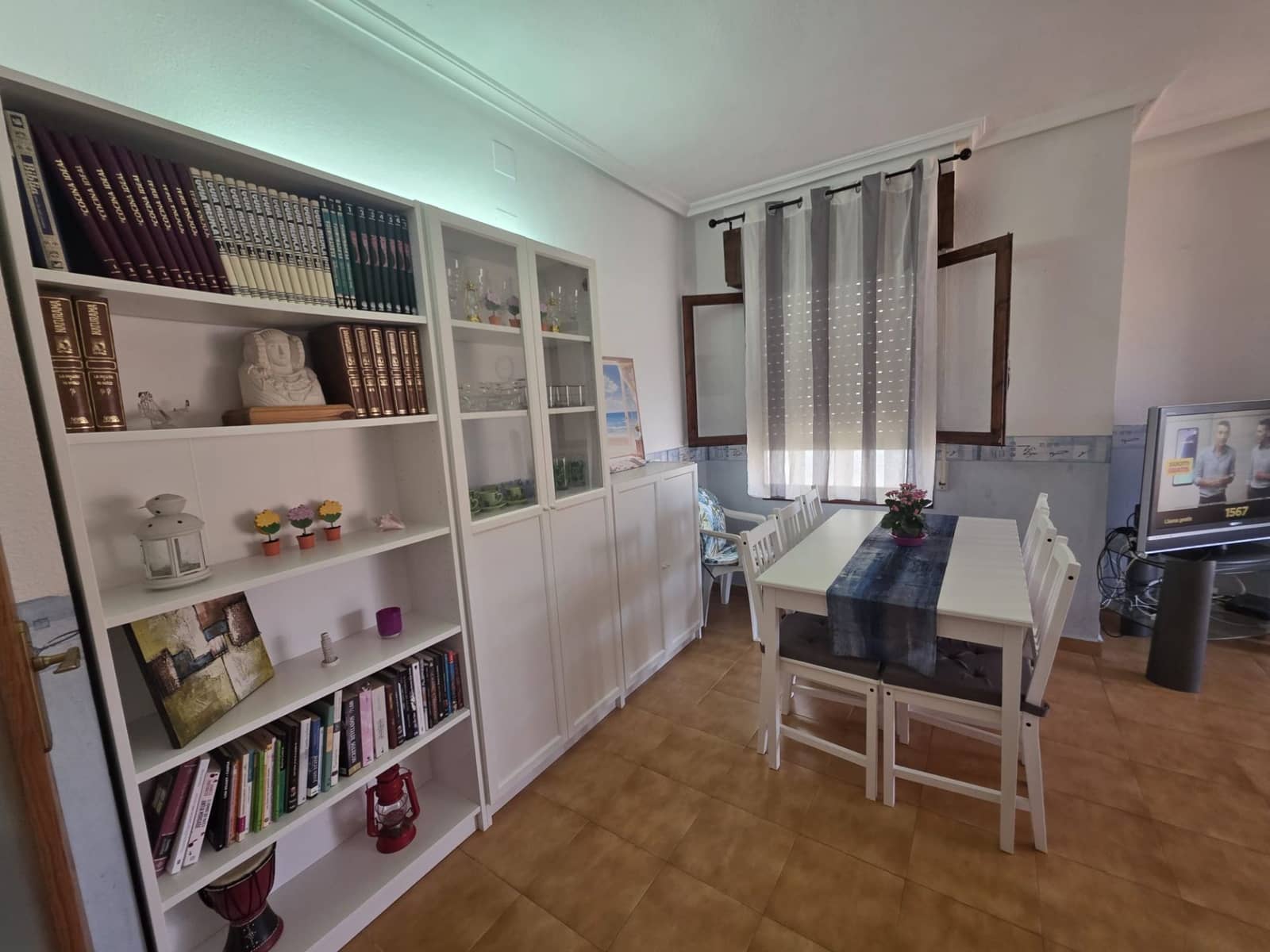 3 sovrum Lägenhet att hyra i Santa Pola - 800 € (Ref: 9966225)
