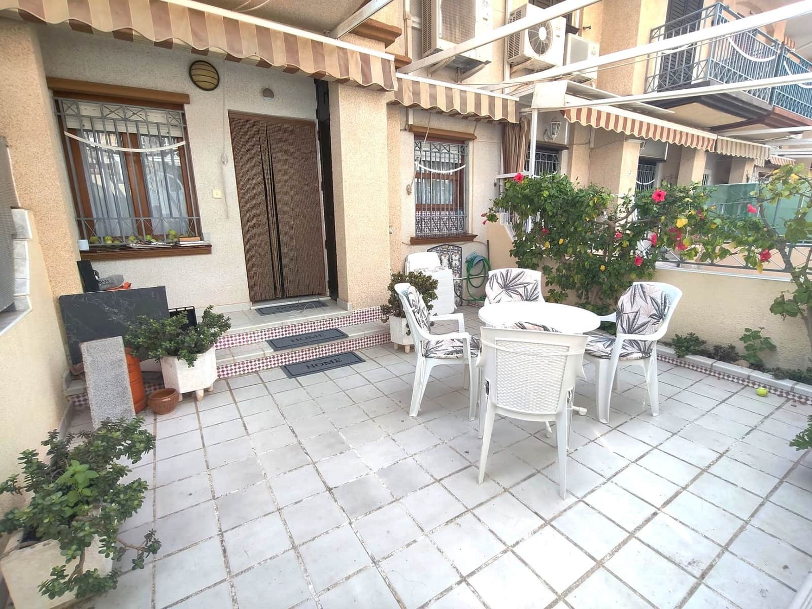 2 bedroom Bungalow for rent in Santa Pola - € 2,000 (Ref: 9972905)